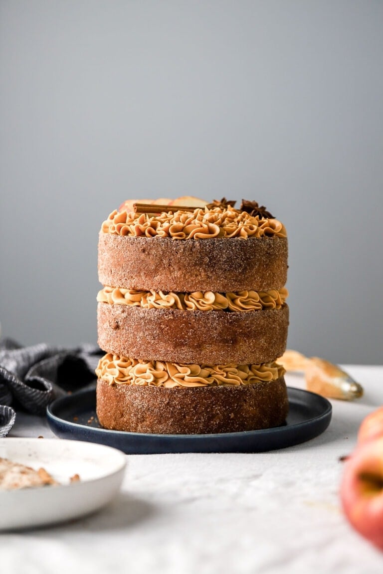 apple cider donut cake