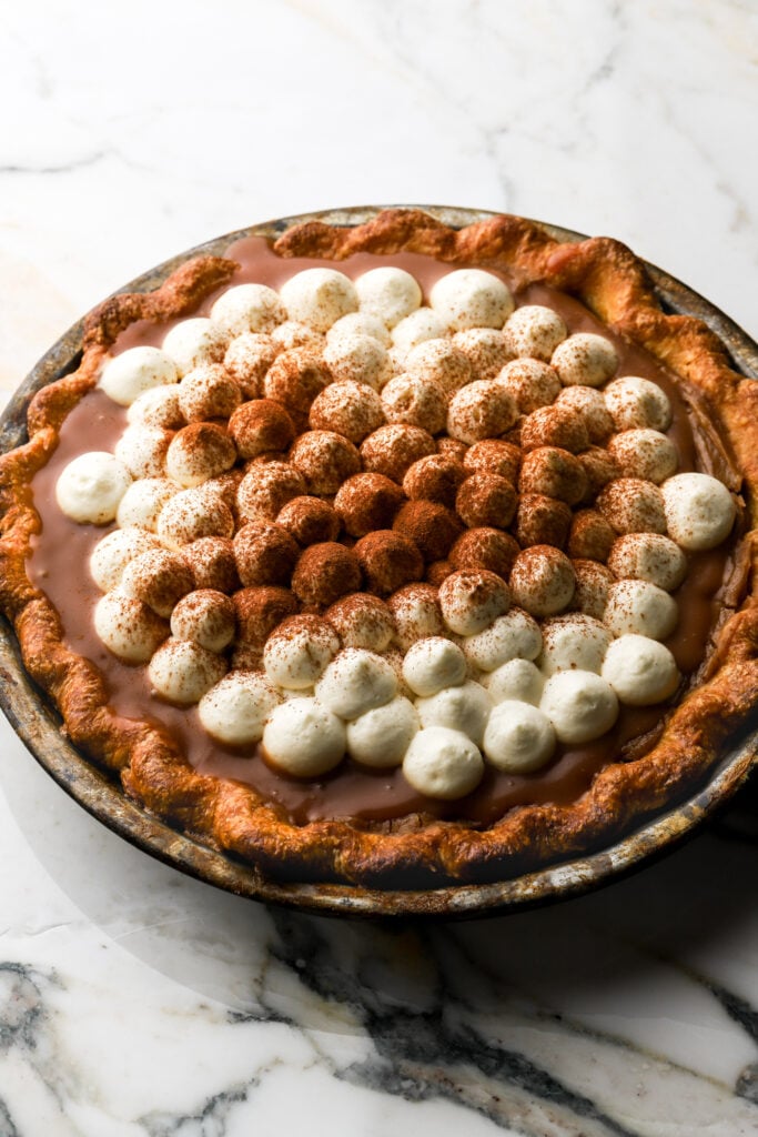 finished apple cream pie