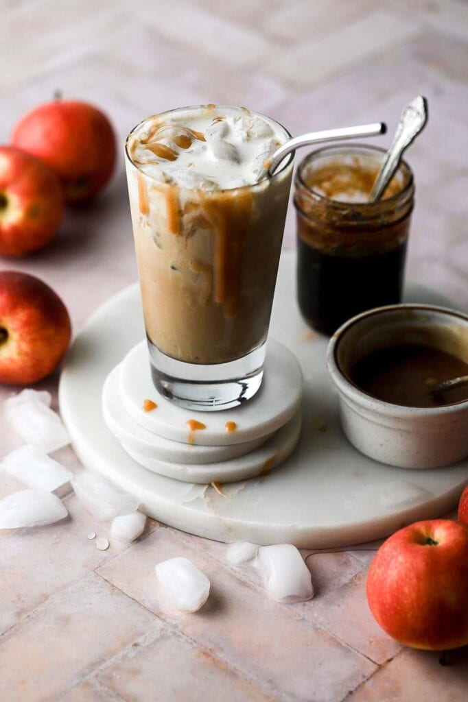 iced apple crisp macchiato