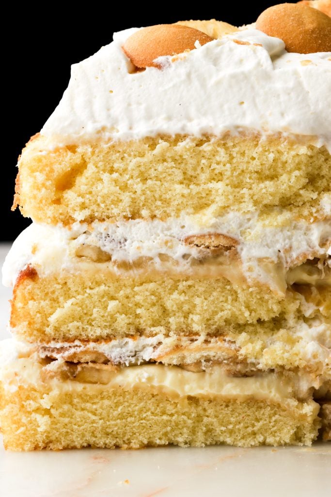 close up layers of banana pudding cake sliced