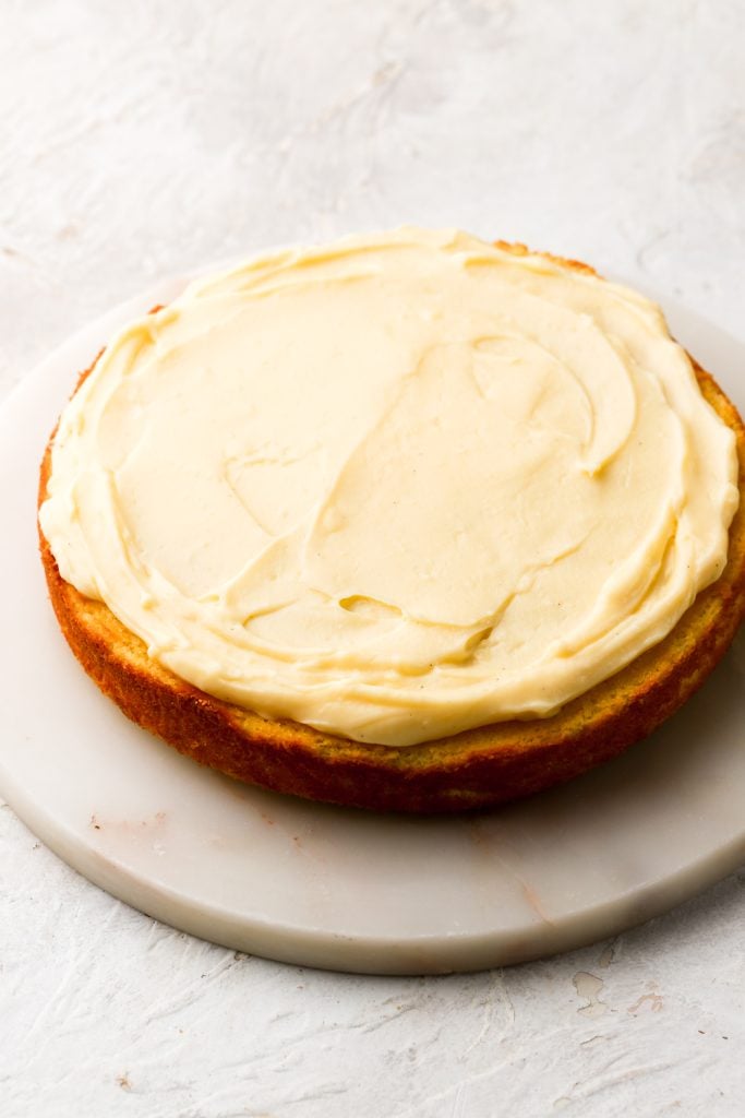layer of pastry cream on the cake