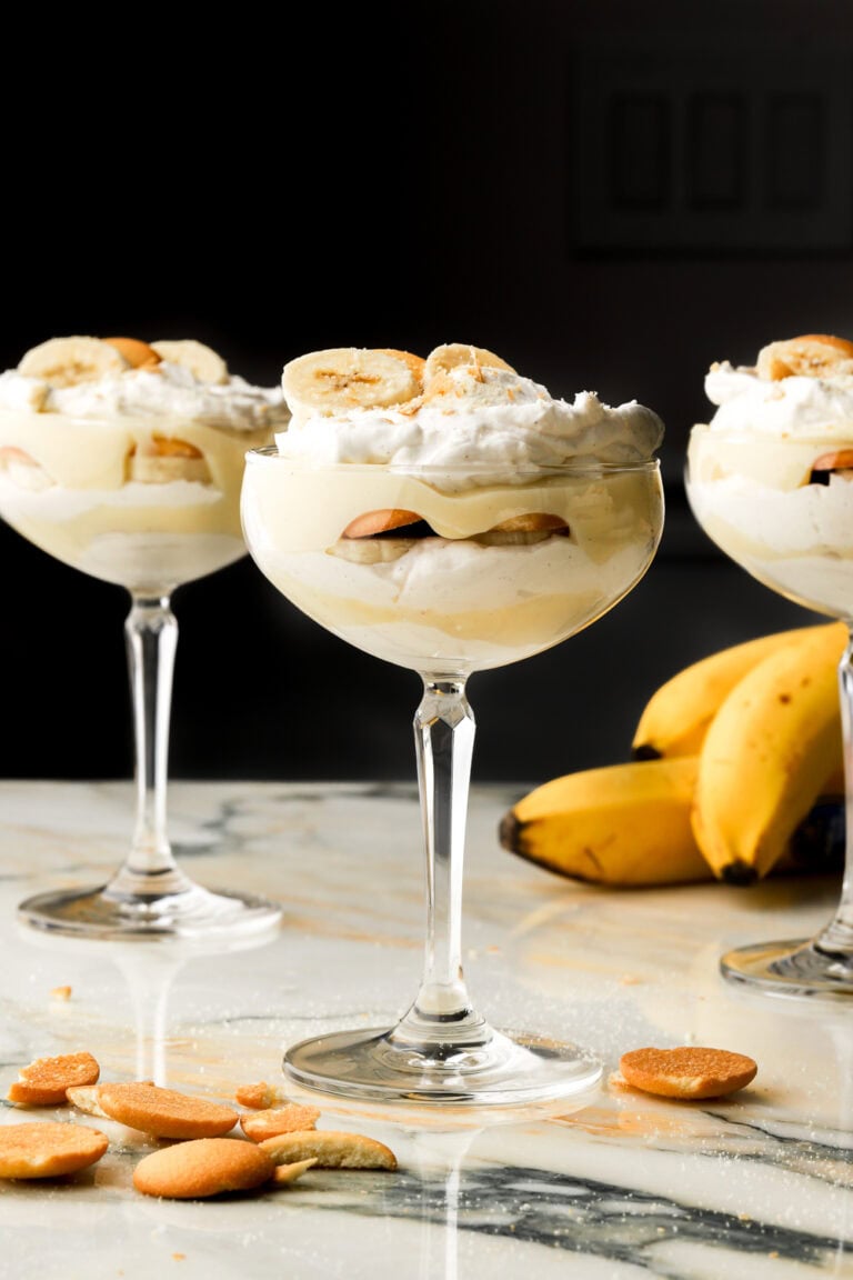 banana pudding cups in coupe glasses
