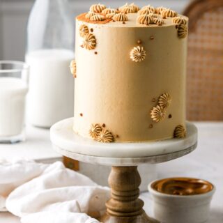 lotus biscoff cake
