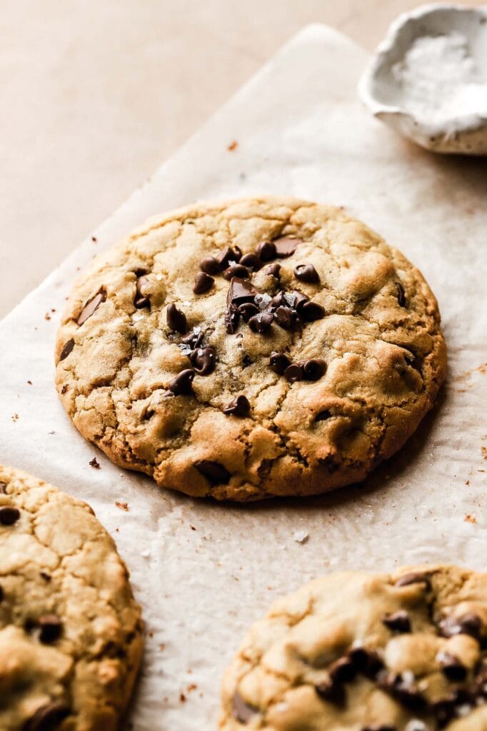 baked caramel chocolate chip cookies