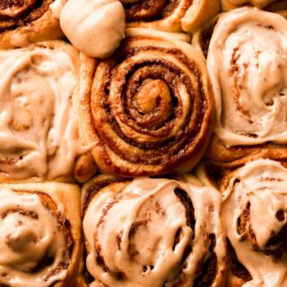 caramelized white chocolate cinnamon rolls