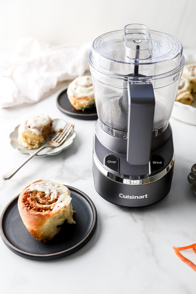 carrot cake cinnamon rolls