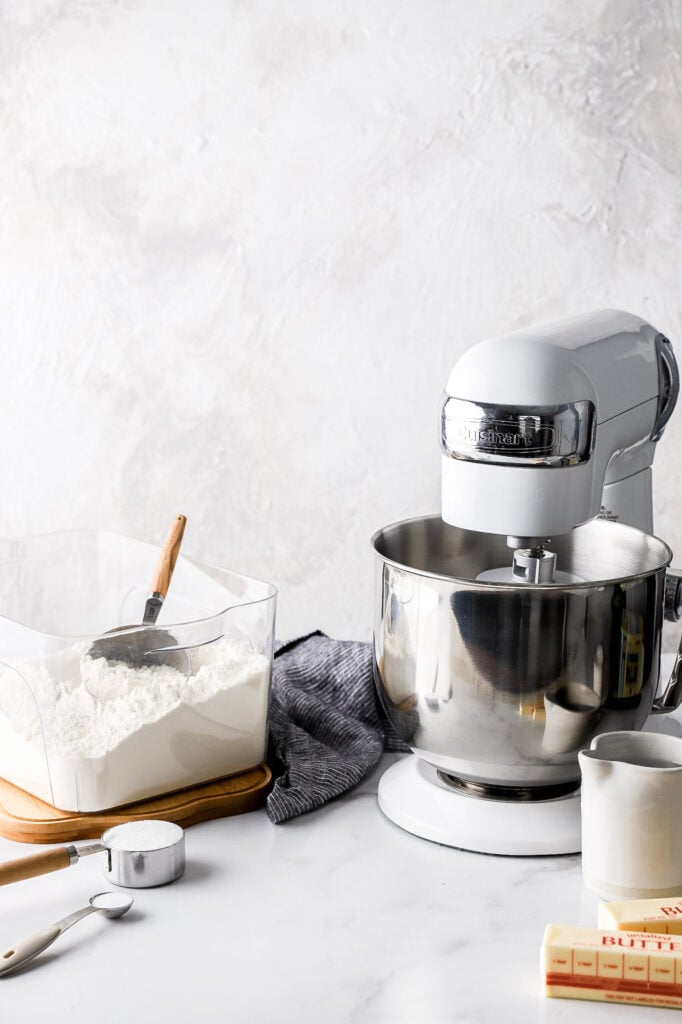 cuisinart stand mixer