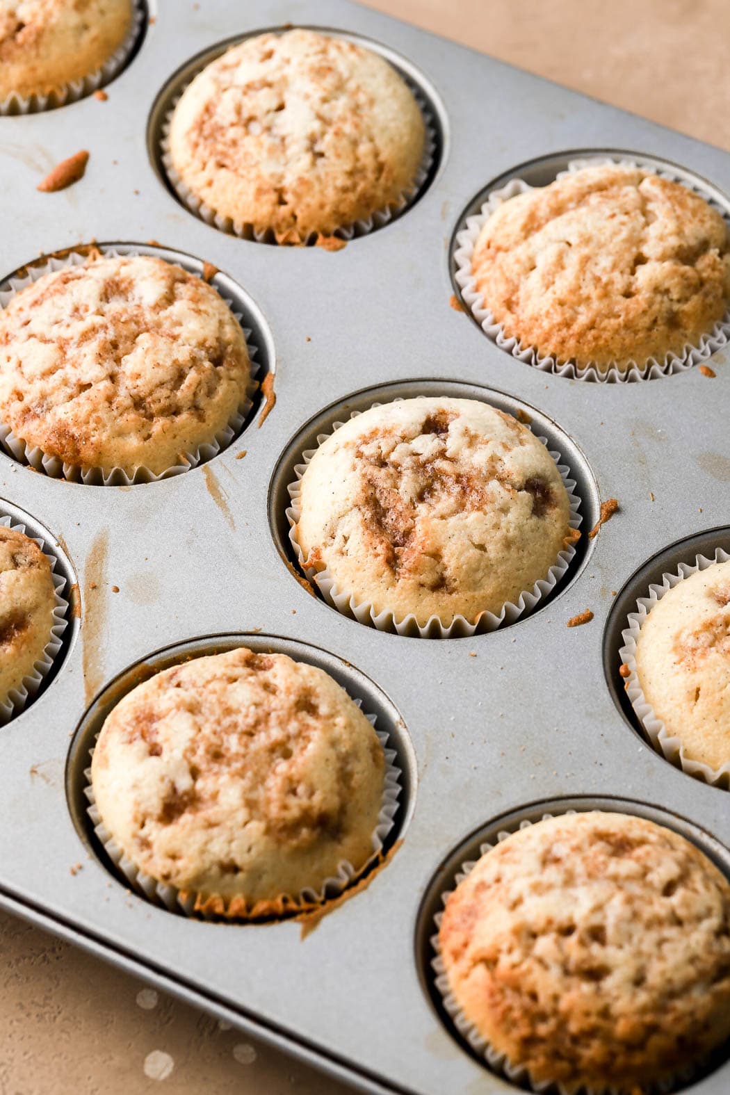 baked cinnamon cupcakes