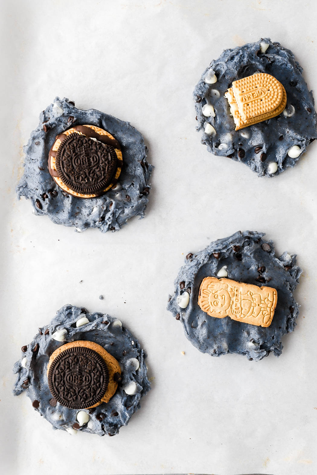 spread it out and fill with cookies