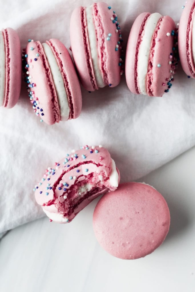 cotton candy macarons