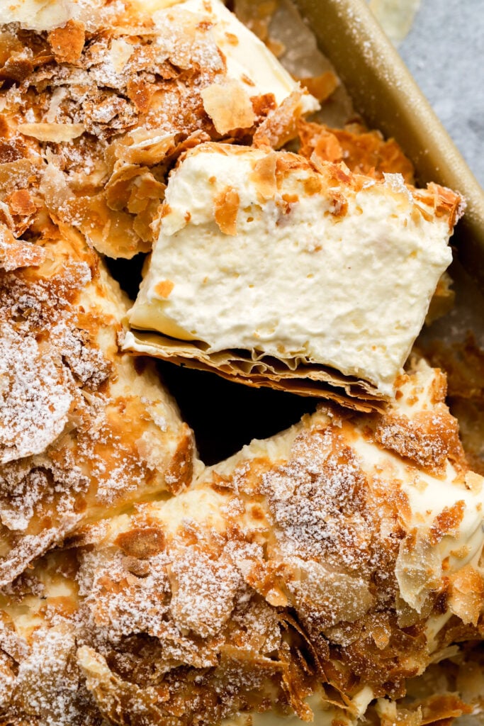 close up of a crèmeschnitte 