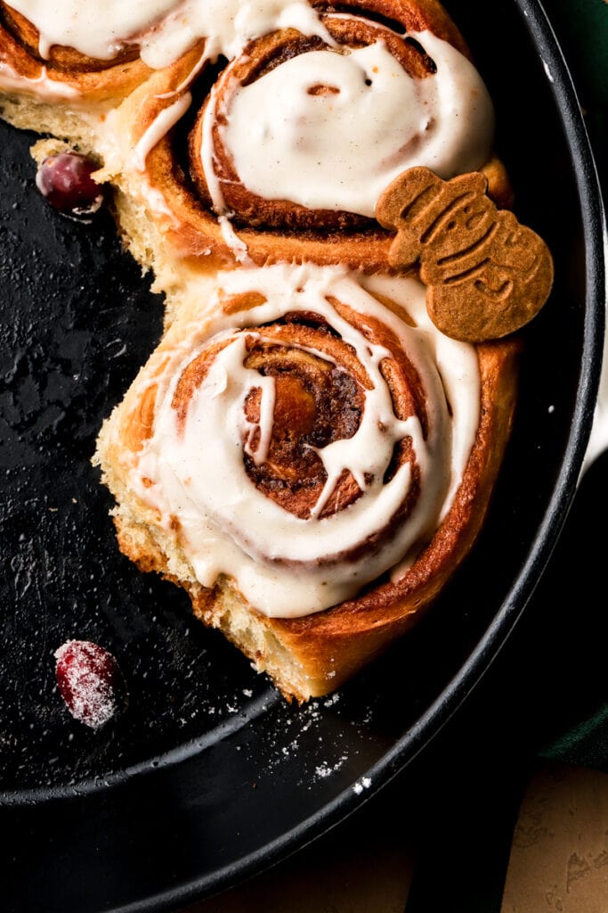gingerbread cinnamon rolls with gingerbread cookie