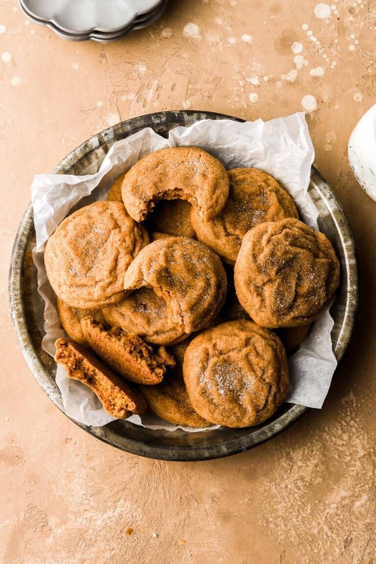 gingerbread snickerdoodles in a bowl