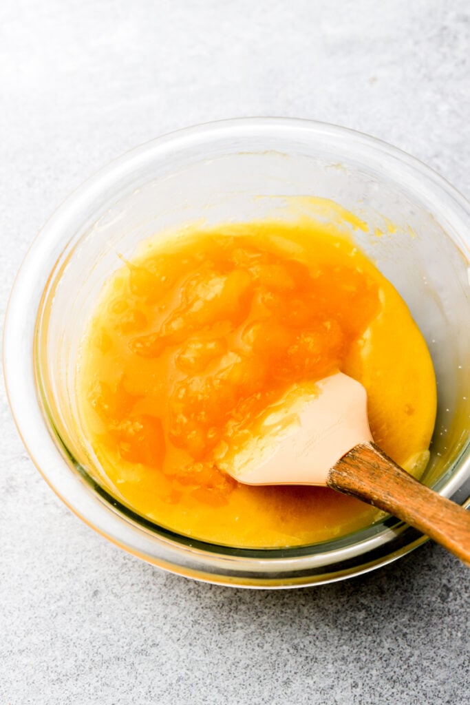 add mango jam to custard