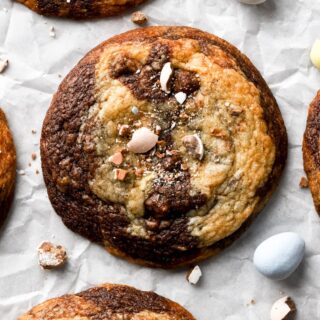 marbled mini egg cookies