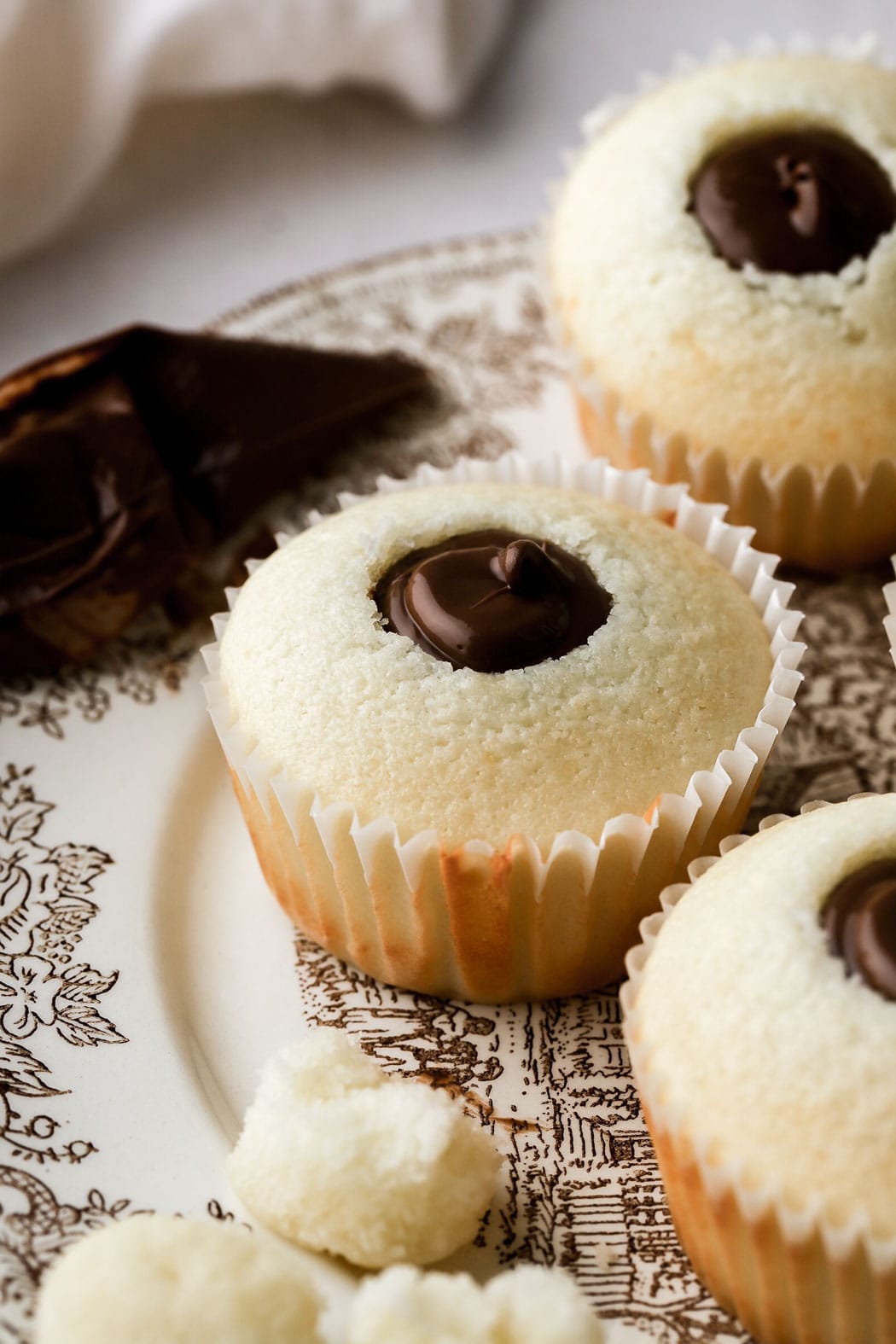 vanilla cupcakes with nutella filling and nutella buttercream