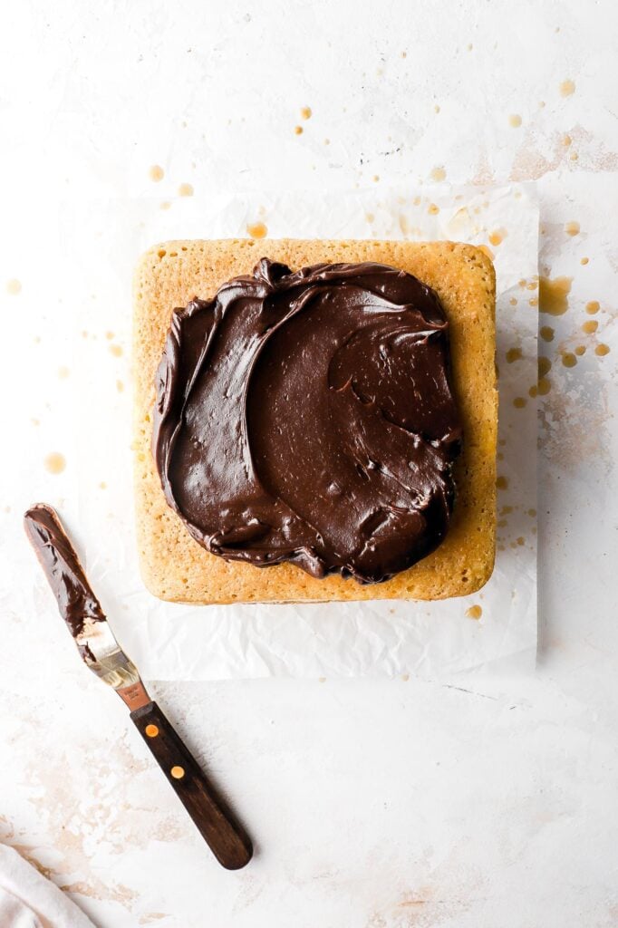 alternate coffee buttercream and chocolate ganache