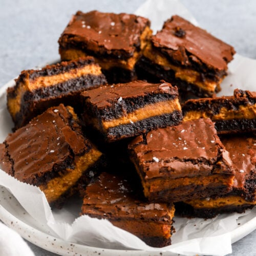 Brownies with a pumpkin cream center