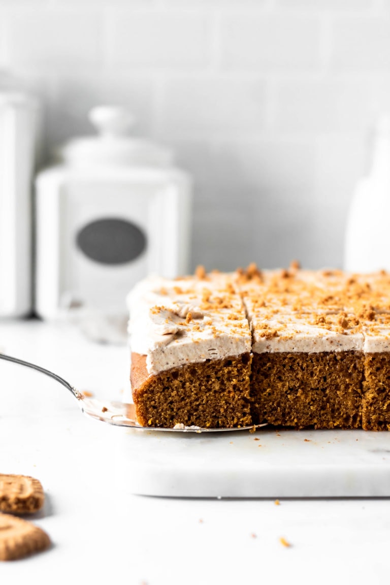 pumpkin chai cake sliced