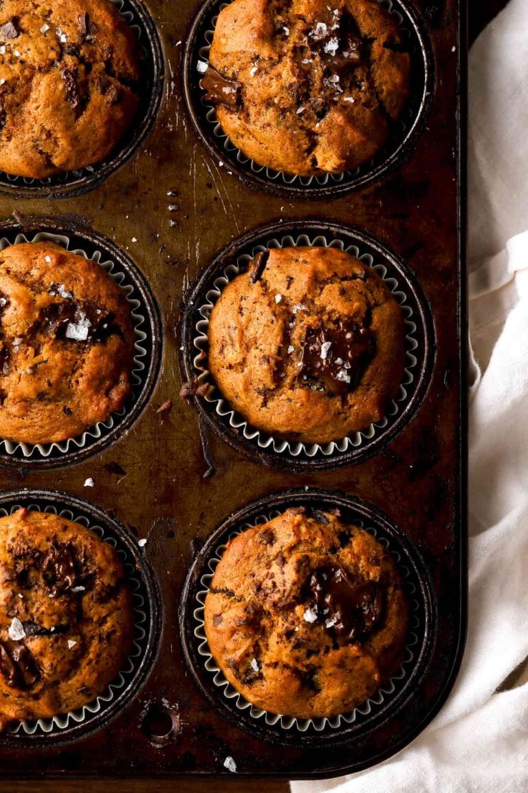 pumpkin chocolate chip muffins