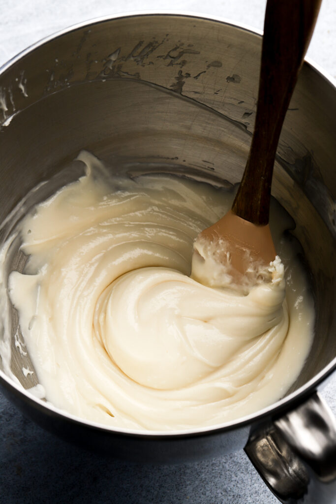 cream cheese frosting for cinnamon rolls