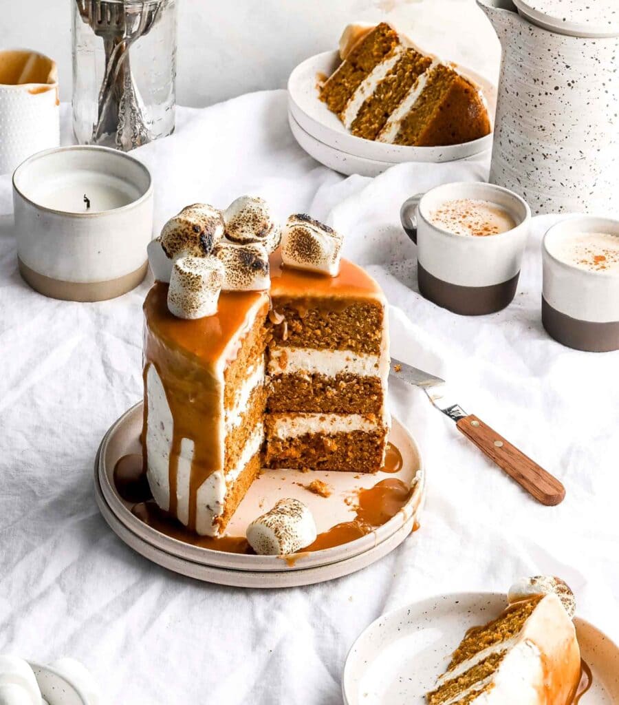 Pumpkin Marshmallow cake with Cream Cheese Frosting