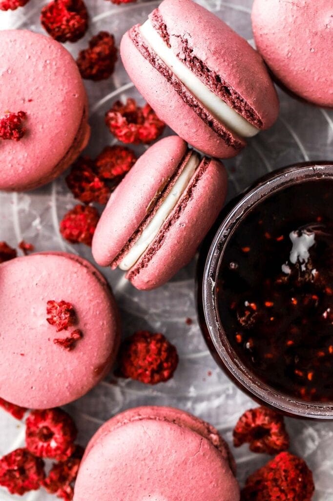 white chocolate raspberry macarons