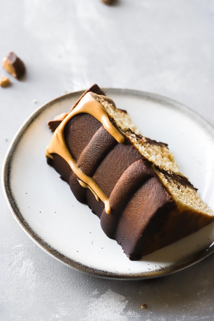 dark chocolate buttercream with peanut butter drizzle