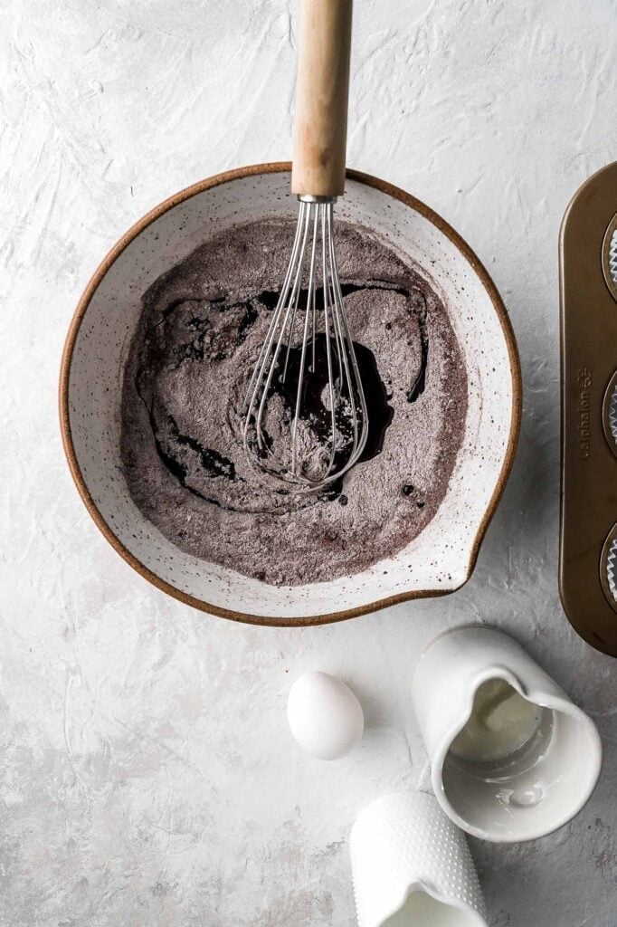 whisk the dry ingredients with the oil