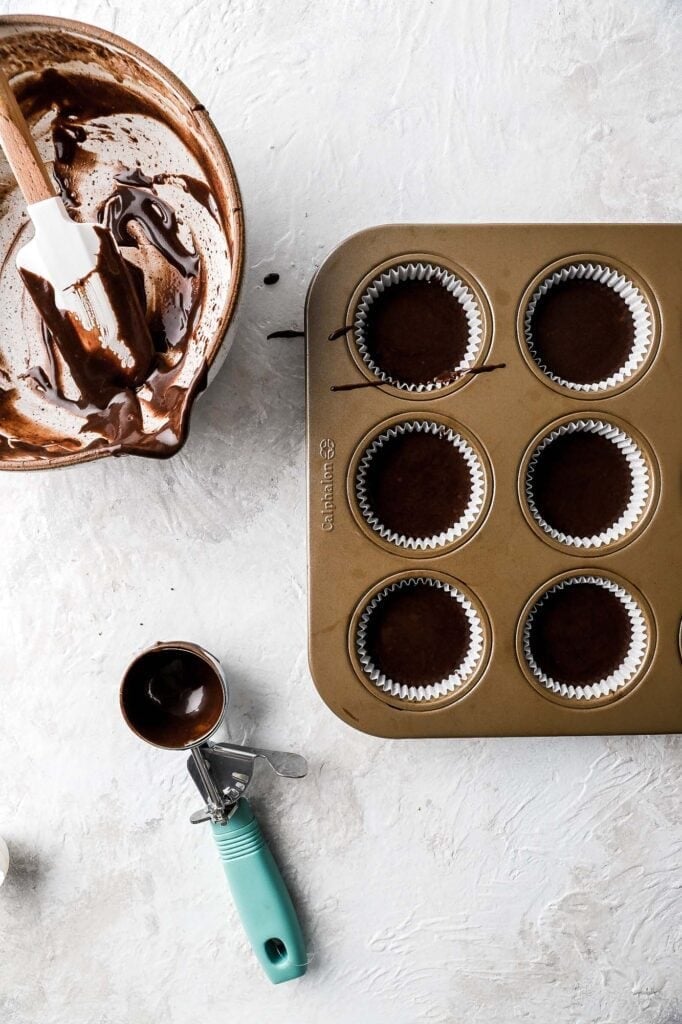 fill 6 cupcake liners about 3/4 full
