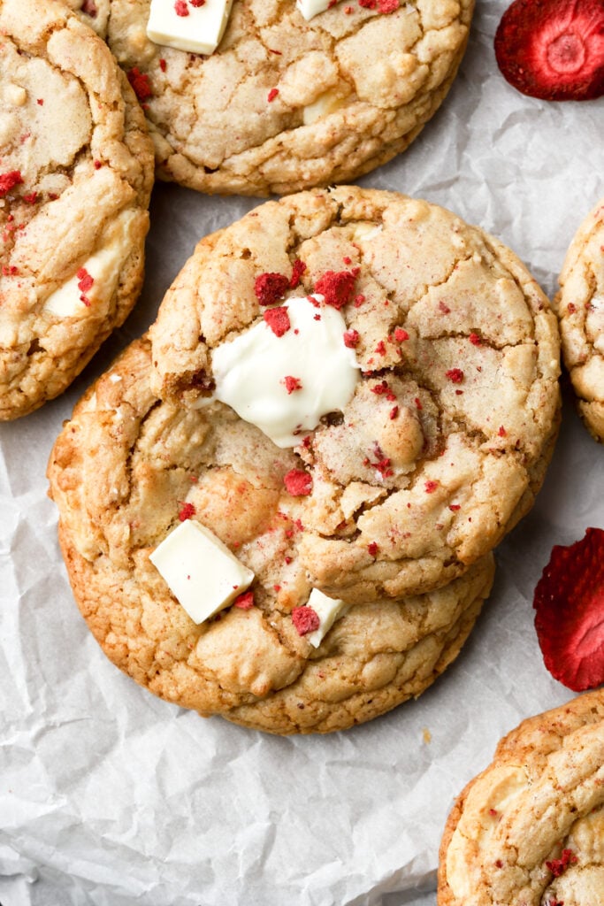 white chocolate strawberry cookies