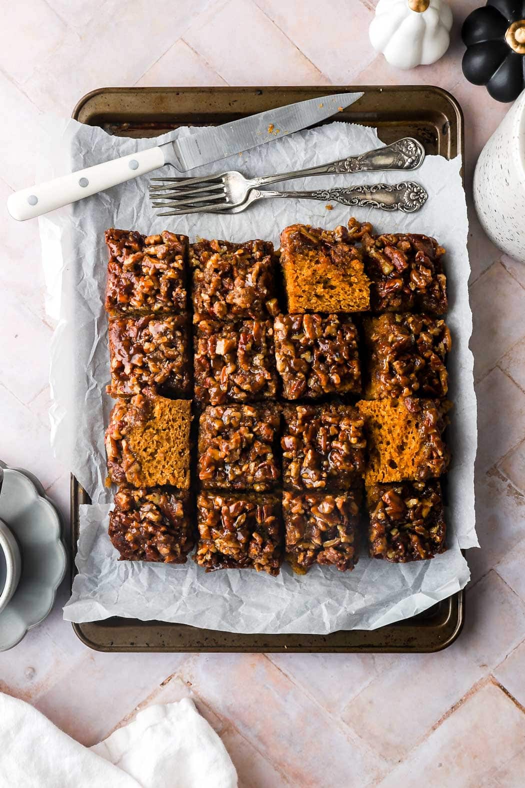 pumpkin pecan upside down cake