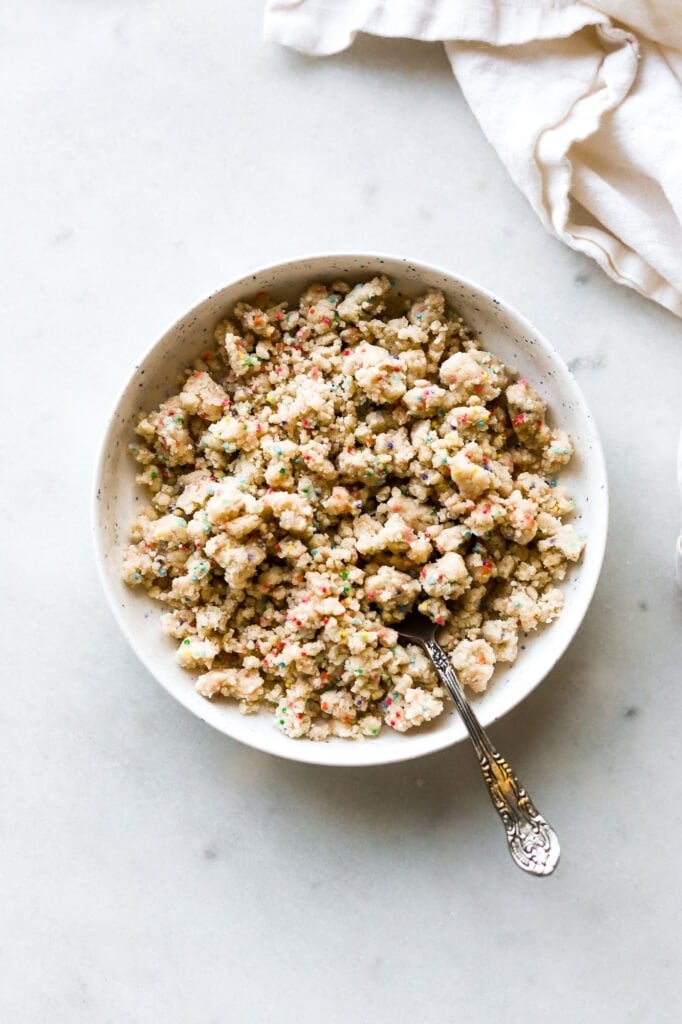 birthday cake crumbs/streusel
